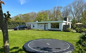 Family Bungalow With Garden For 6-8 People